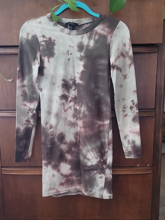 Forever 21 Dresses & Skirts - NWOT Forever 21 Women's Long Sleeve Tie-Dye Mini Bodycon Dress in Olive & Brown